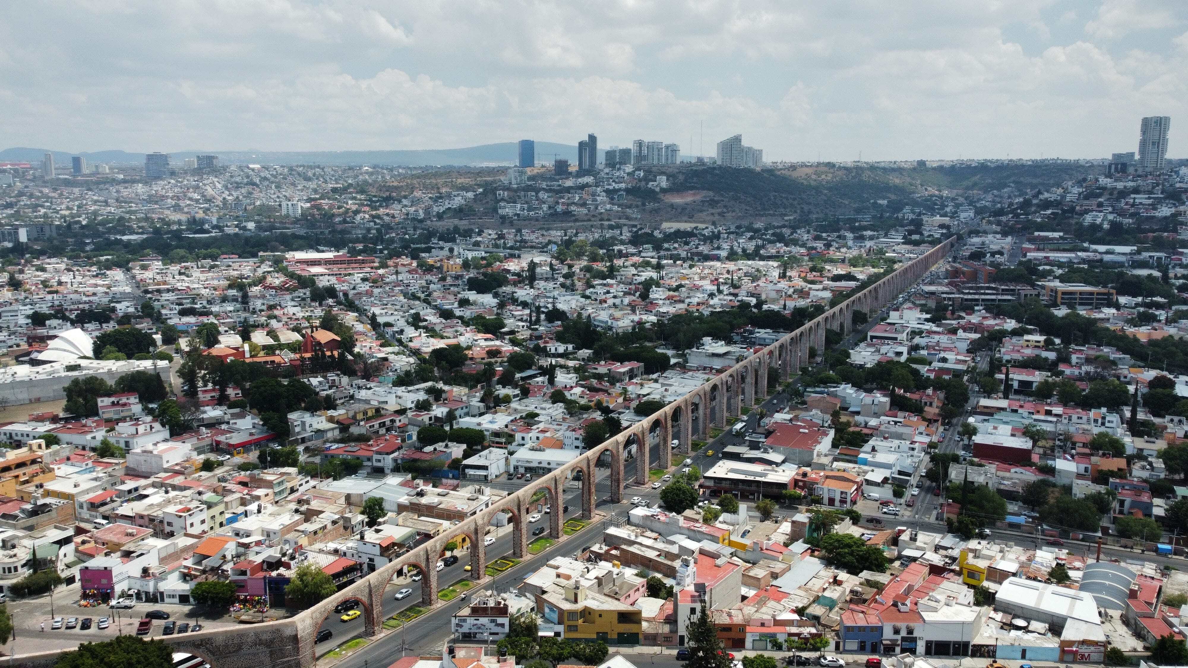 Visita los arcos de Querétaro que están muy cerca de la Universidad Anáhuac Querétaro.