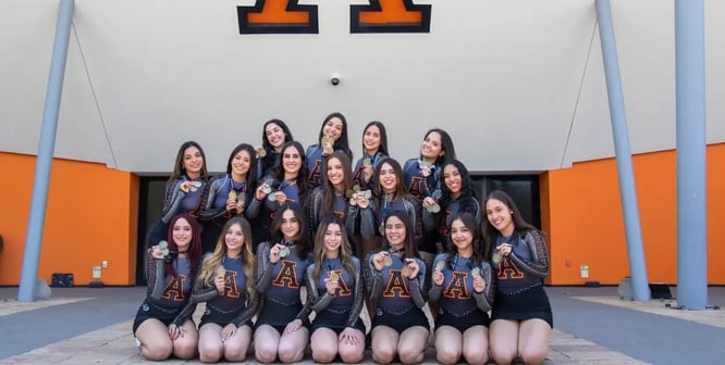 Equipo de baile y animación deportiva de la Universidad Anáhuac Querétaro