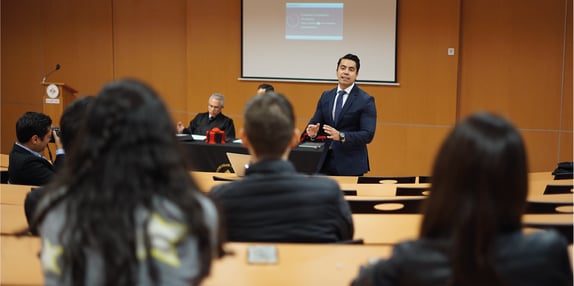 Estudiar un Posgrado impulsará tu carrera