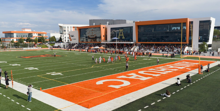 campo-futbol-americano-anahuac-queretaro