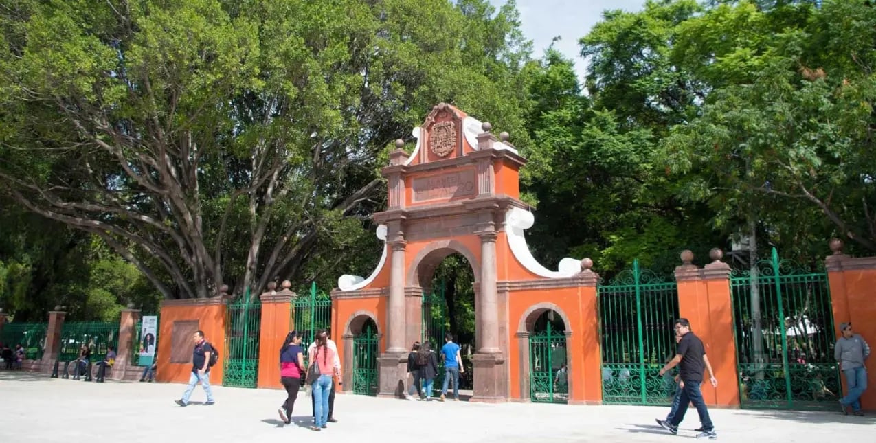 que-hay-en-queretaro-que-lo-hace-tan-especial-lugares-imperdibles-4