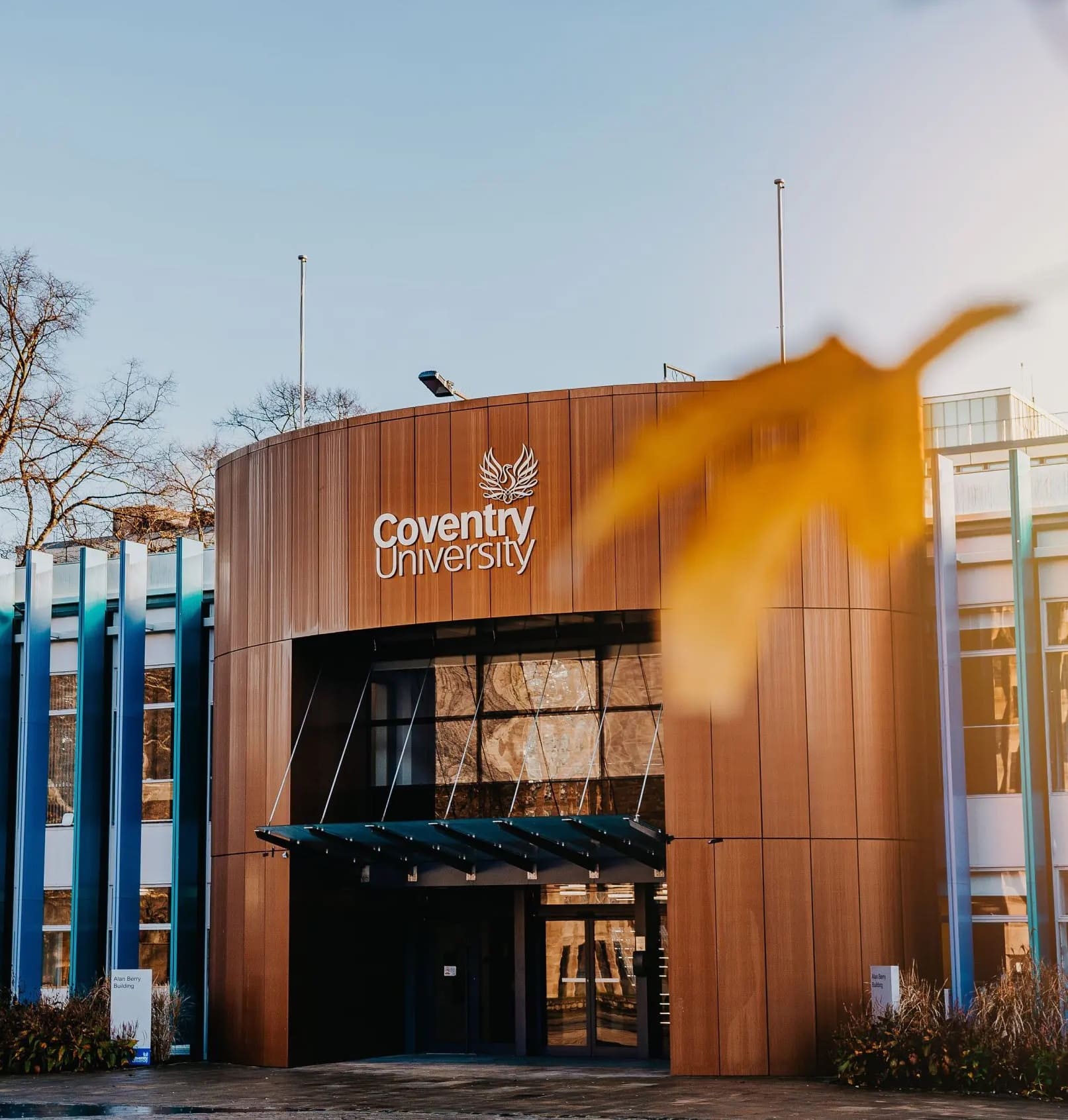 Universidad Coventry en Inglaterra.