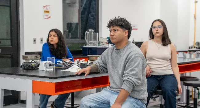 estudiantes de ingeniería en química