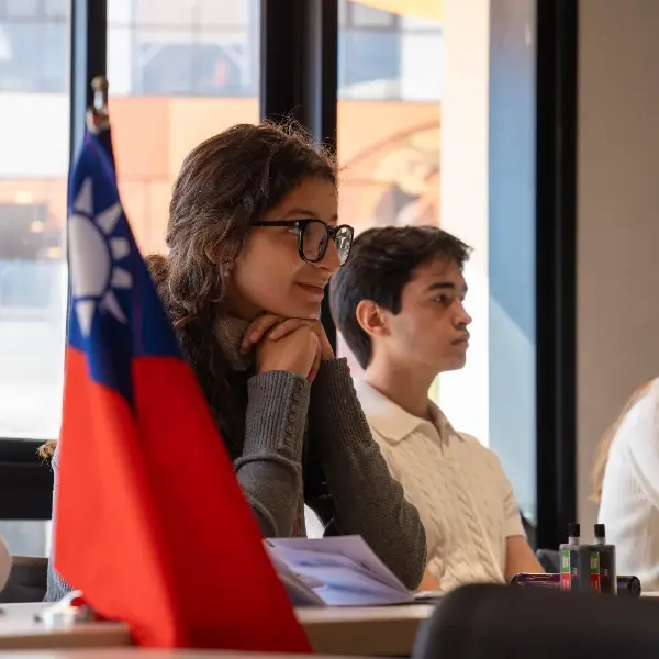 Estudiar relaciones internacionales