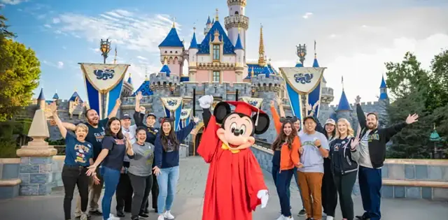 disney-college-program-1-640x315