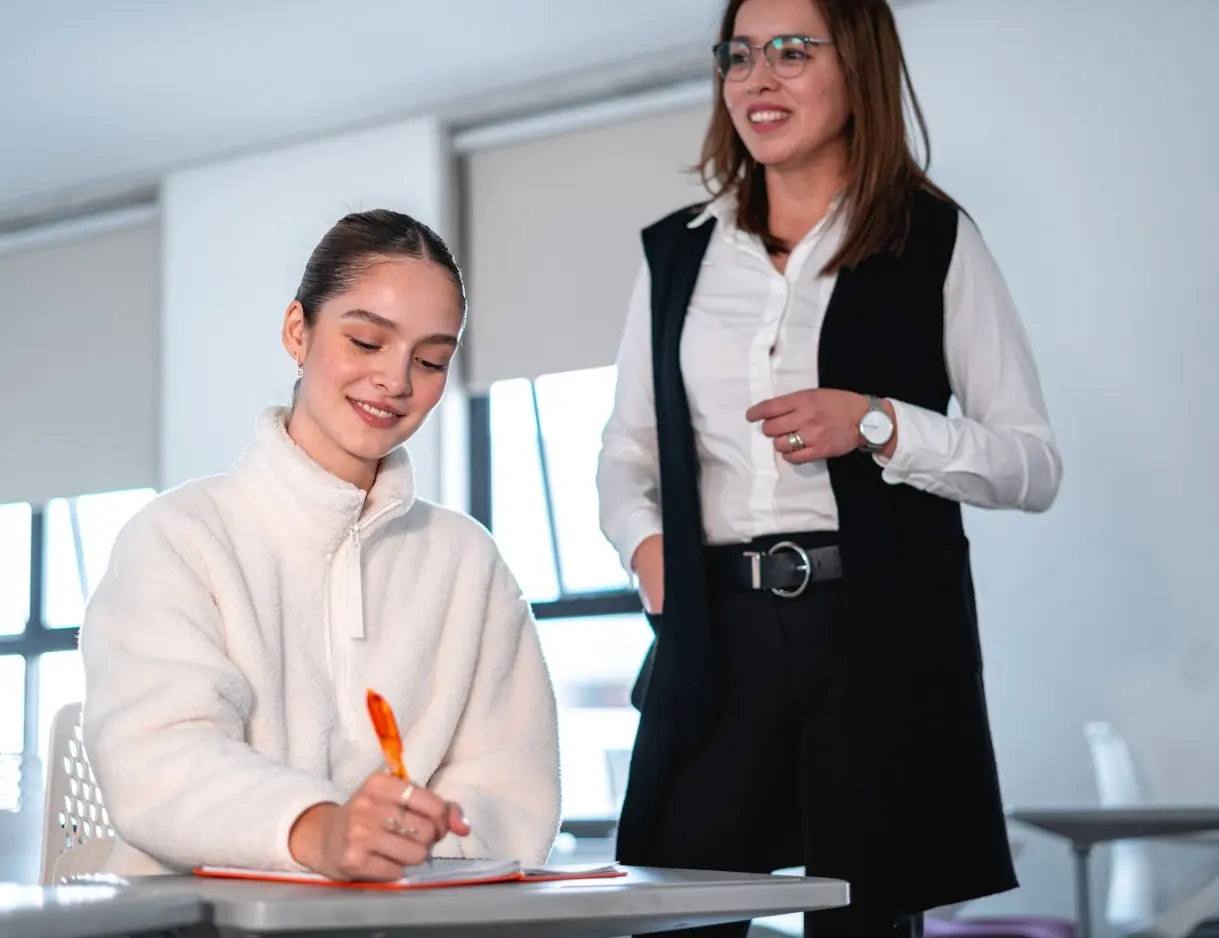 Estudiantes de pedagogía organizacional en el campus Anáhuac Querétaro.