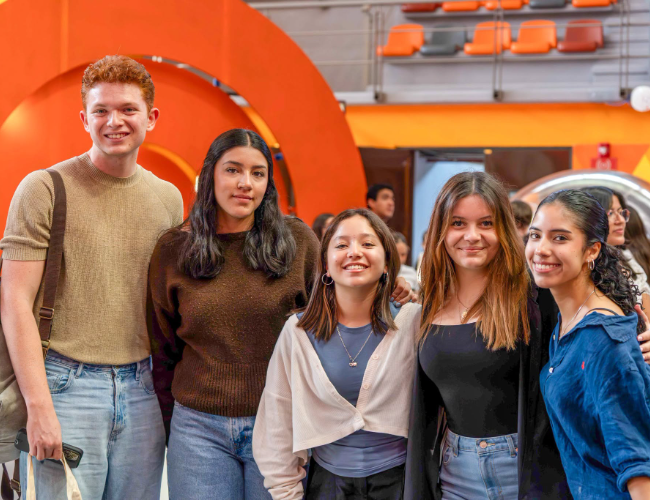 Estudiantes Anahuac Querétaro disfrutando su vida universitaria